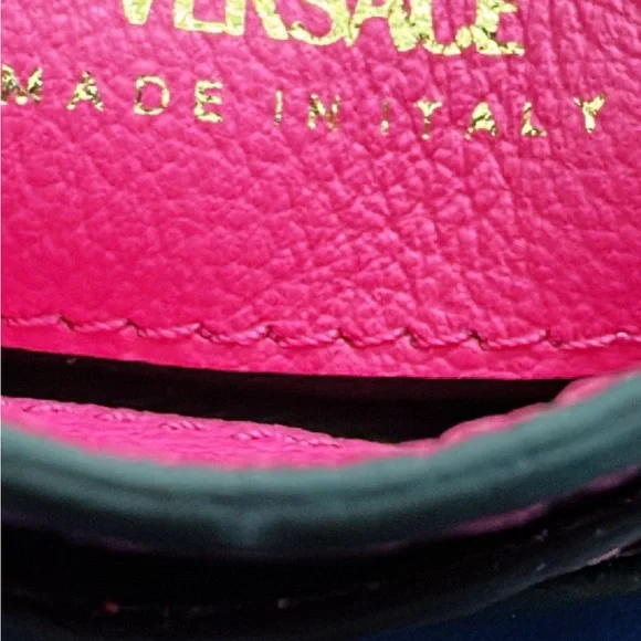 Authentic Versace Pink Medusa Key Card Holder - Picture 6 of 7